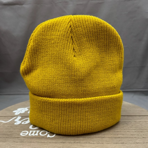 Hot Topic Knit Cuff Beanie Men’s Women’s Winter Hat Yellow OSFA - Picture 3 of 6